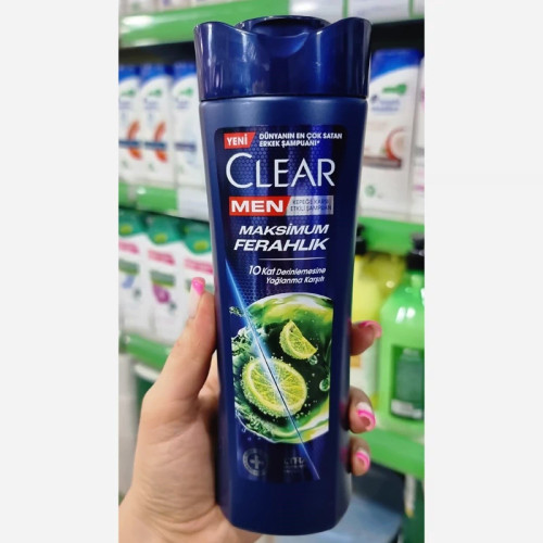 شامپو ضدشوره لیمویی کلیرمناسب آقایان برای موهای چرب