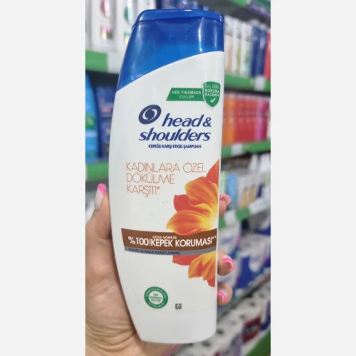 شامپو هداندشولدرز مناسب موهای ضعیف وشکننده