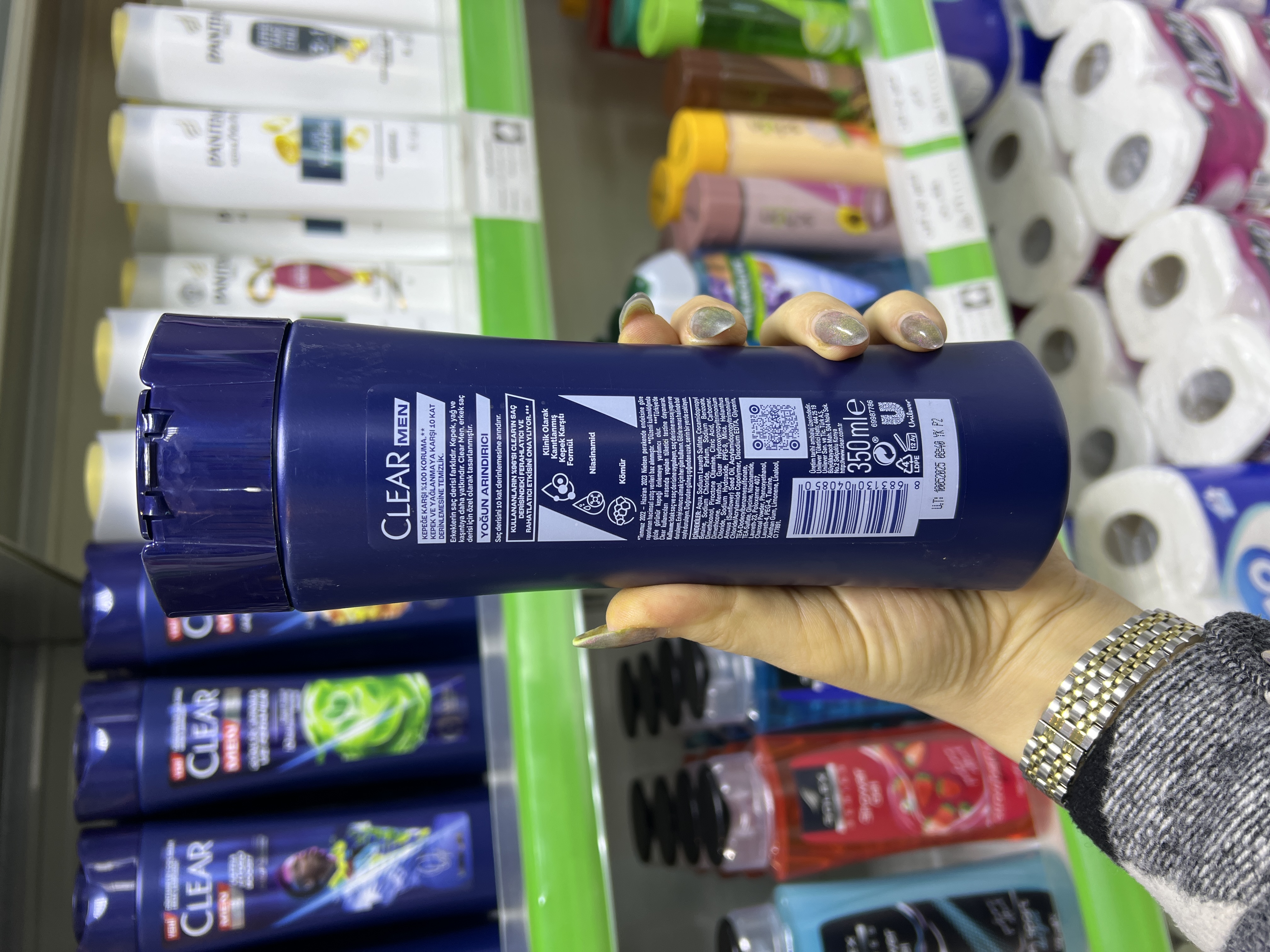 شامپو کلیر مناسب آقایان