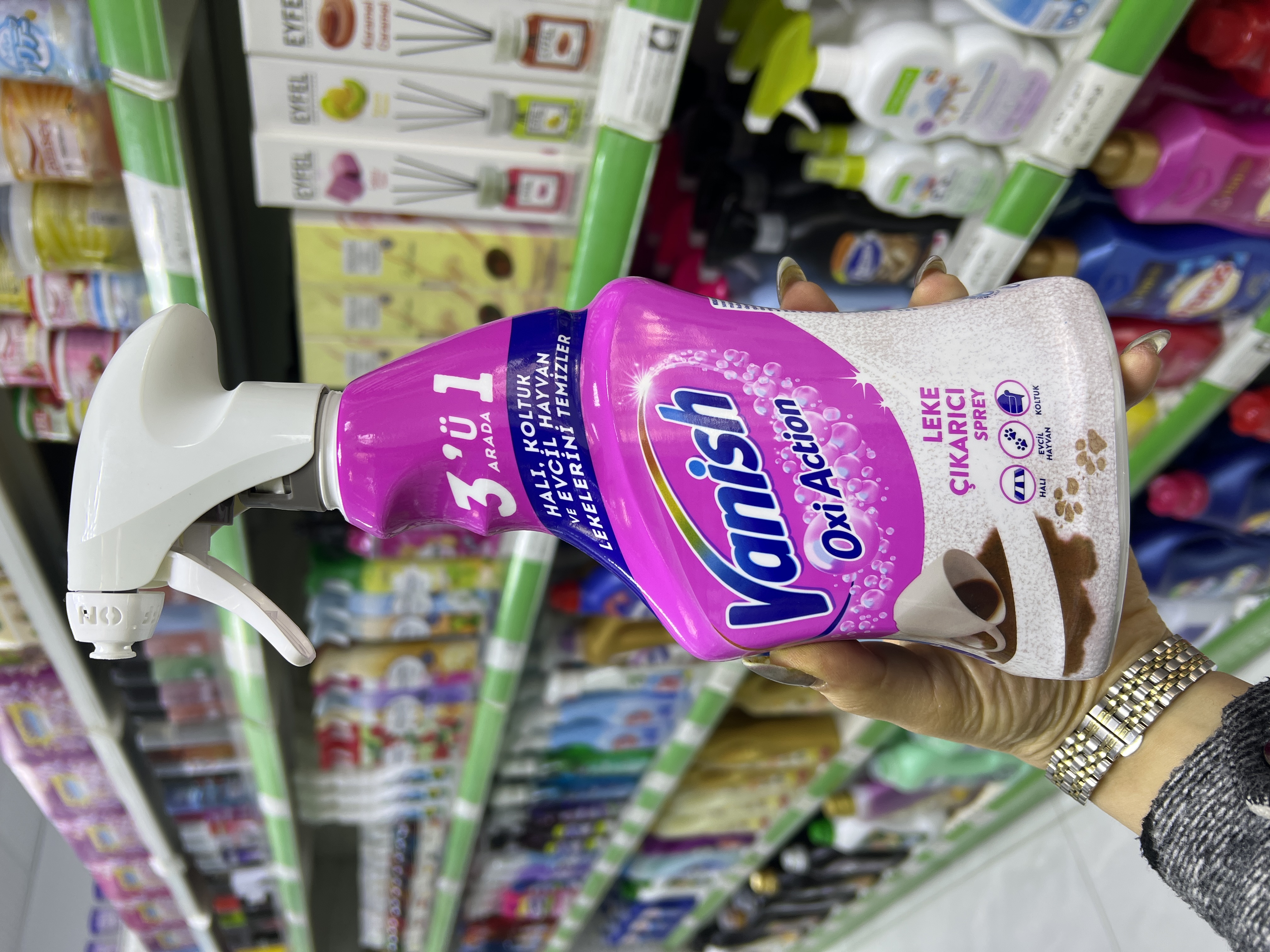 اسپری لکه بر مبل وصندلی ونیش محصول ترکیه