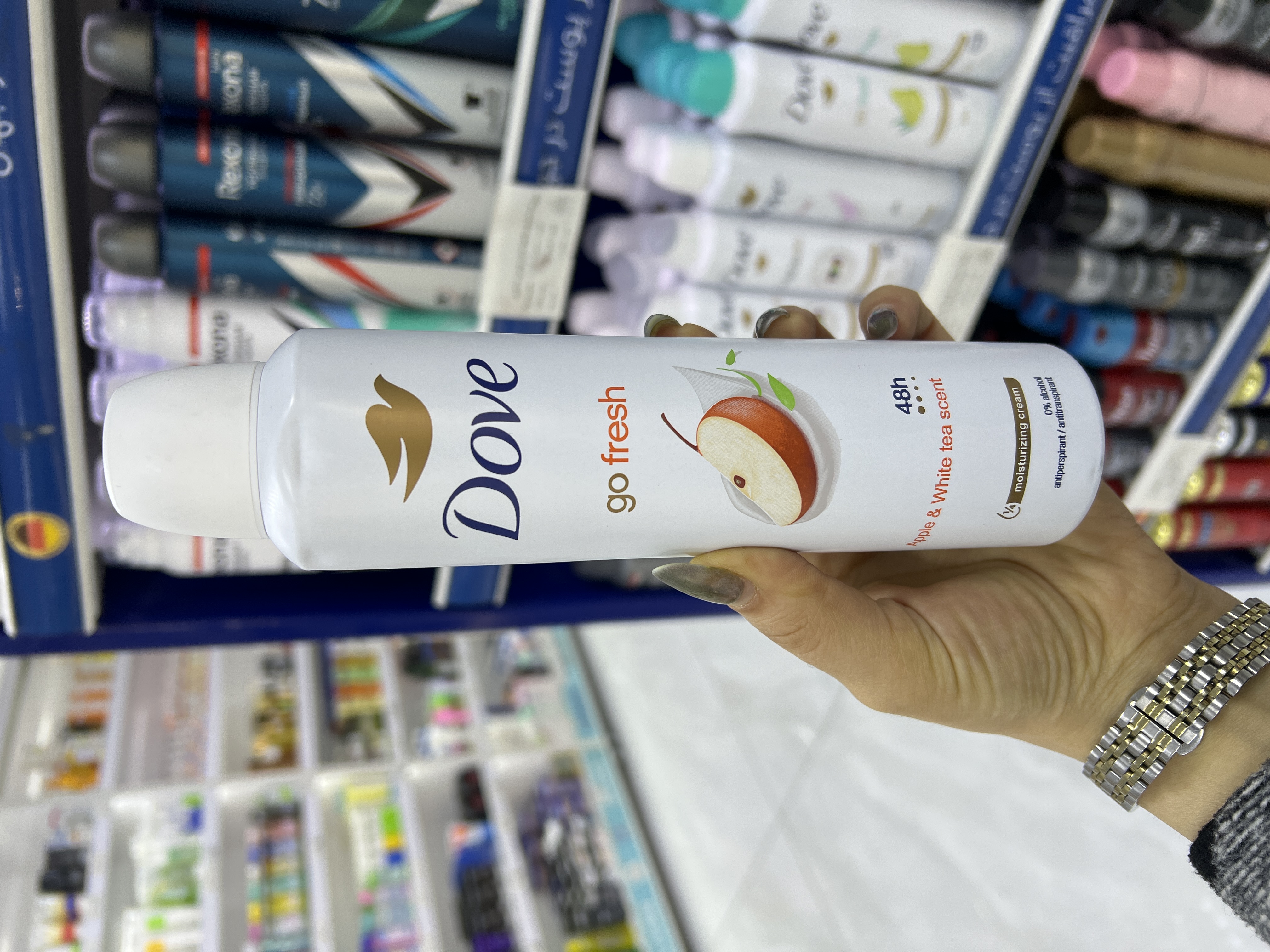 اسپری ضد‌تعریق داو ۲۵۰ میلی